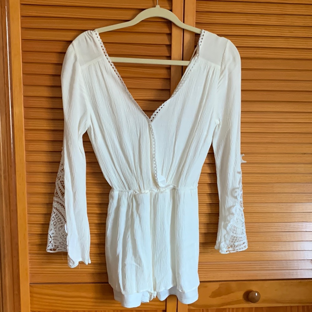 Charlotte Russe white romper size xs